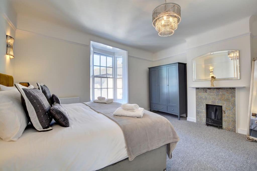 Modern 4 Bedroom Townhouse Perfect Location. Brighton Bagian luar foto
